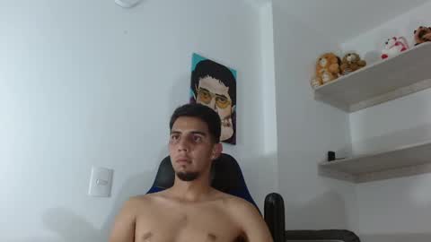 Snapshot of alejo_hot23 chatting on January 18, 2025, 3:42 am David online show from January 18, 2025, 3:42 am