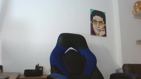 Snapshot of alejo_hot23 chatting on February 10, 2025, 2:52 am David online show from February 10, 2025, 2:52 am