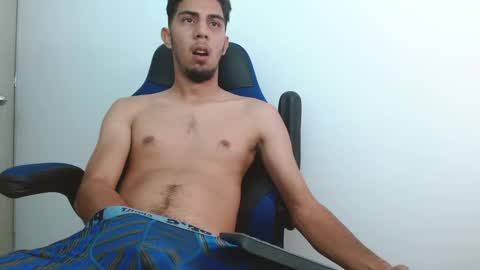 Snapshot of alejo_hot23 chatting on February 13, 2025, 12:24 am David online show from February 13, 2025, 12:24 am