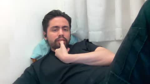 Snapshot of alejo_shy chatting on November 1, 2025, 8:22 pm alejo_shy online show from November 1, 2025, 8:22 pm