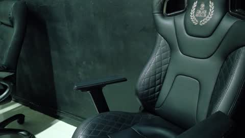 Alejo online show from October 2, 2025, 5:47 am