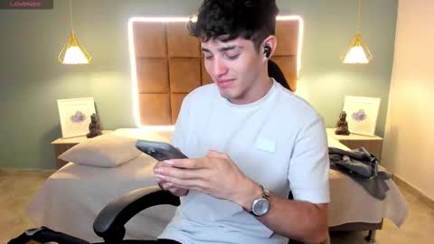 ALejoo Saenz online show from February 27, 2026, 11:27 pm