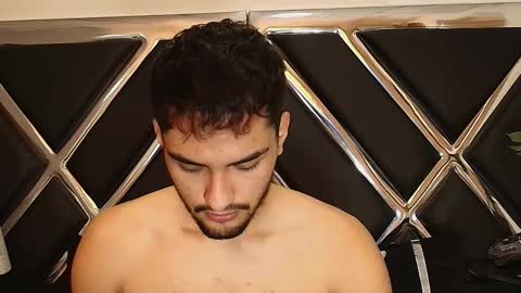 Alek online show from September 29, 2025, 3:00 am