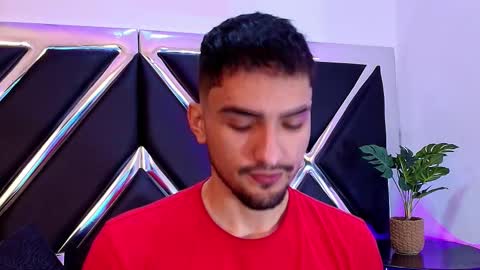 Alek online show from October 5, 2025, 3:49 am