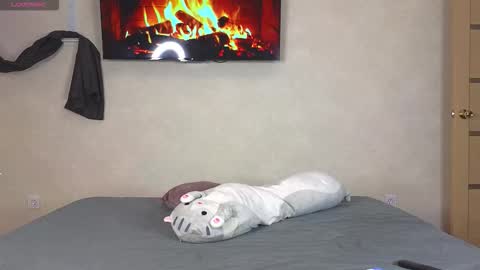 Alena online show from November 3, 2025, 2:18 pm