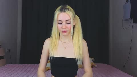 Alena online show from April 9, 2026, 11:21 pm