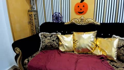 Snapshot of alenarios chatting on October 28, 2025, 7:56 am alenarios online show from October 28, 2025, 7:56 am