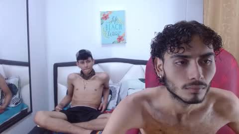 ALENDERS online show from October 4, 2025, 1:36 am