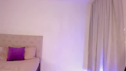 Snapshot of alesay_dreams chatting on January 19, 2026, 3:32 am Alesay online show from January 19, 2026, 3:32 am