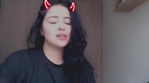 Snapshot of aleska__bell chatting on September 20, 2025, 6:09 pm Aleska online show from September 20, 2025, 6:09 pm