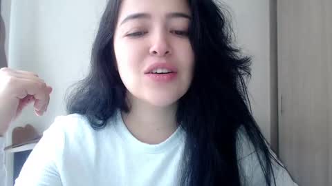 Snapshot of aleska_bell69 chatting on November 1, 2025, 3:14 pm Aleska online show from November 1, 2025, 3:14 pm