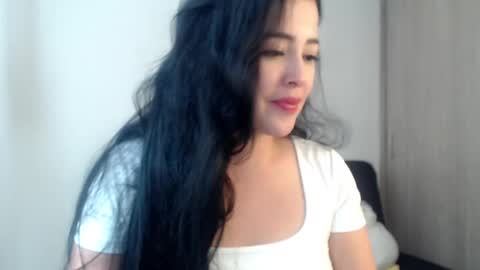 Snapshot of aleska_bell69 chatting on November 9, 2025, 3:10 pm Aleska online show from November 9, 2025, 3:10 pm