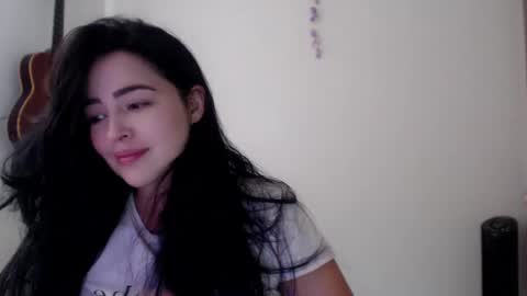 Snapshot of aleska_bell69 chatting on November 15, 2025, 5:20 pm Aleska online show from November 15, 2025, 5:20 pm