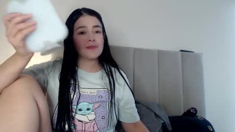 Snapshot of aleska_bell69 chatting on November 23, 2025, 7:46 pm Aleska online show from November 23, 2025, 7:46 pm