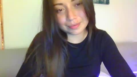 QUEEN OFF MILk  IM BACK  15 NOV online show from November 19, 2025, 10:21 pm