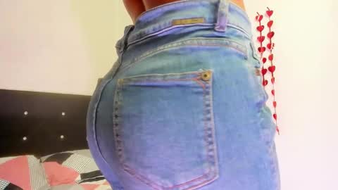 Snapshot of aleska_swarovski chatting on February 26, 2025, 6:43 pm Aleska 3 online show from February 26, 2025, 6:43 pm