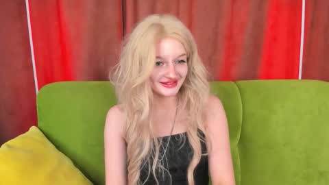 Snapshot of alessakiss chatting on November 9, 2025, 2:15 pm alessakiss online show from November 9, 2025, 2:15 pm