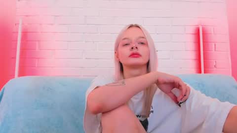 alessakiss online show from June 26, 2026, 2:05 am