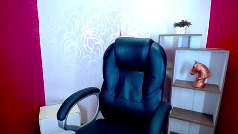Snapshot of alessandra_ray chatting on January 13, 2025, 9:42 pm IM ALESSANDRA online show from January 13, 2025, 9:42 pm