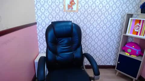 Snapshot of alessandra_ray chatting on October 6, 2025, 9:01 pm IM ALESSANDRA online show from October 6, 2025, 9:01 pm