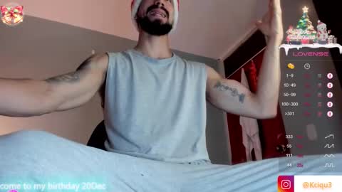 Snapshot of alessandro_dibellucci chatting on December 16, 2024, 11:01 am Kciqu3 Independent model online show from December 16, 2024, 11:01 am