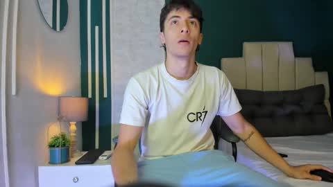 Alessandro Dybala online show from January 16, 2026, 12:42 pm