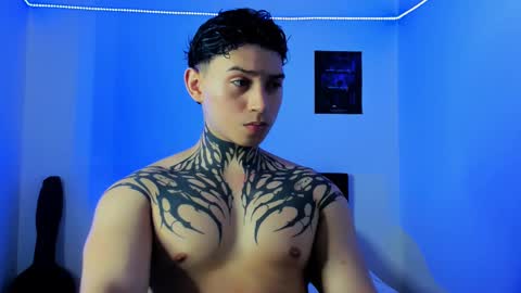 Snapshot of alessandro_wolf chatting on February 22, 2025, 1:11 am Alessandro online show from February 22, 2025, 1:11 am