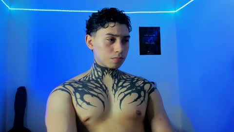 Snapshot of alessandro_wolf chatting on February 23, 2025, 11:47 pm Alessandro online show from February 23, 2025, 11:47 pm