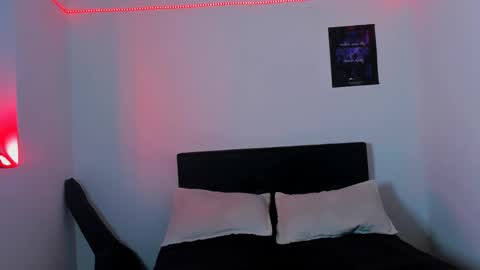 Snapshot of alessandro_wolf chatting on March 5, 2025, 4:34 am Alessandro online show from March 5, 2025, 4:34 am
