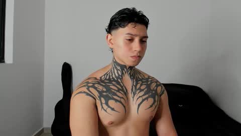 Alessandro online show from March 5, 2026, 4:08 am