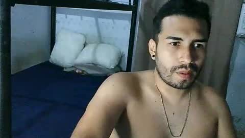 Snapshot of alessandrogrey chatting on October 6, 2025, 1:47 am alessandrogrey online show from October 6, 2025, 1:47 am