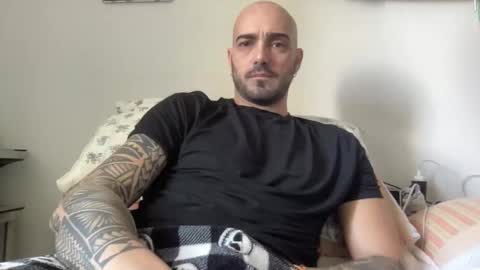 alessandromori91 online show from February 24, 2026, 8:45 am