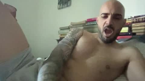 alessandromori91 online show from May 26, 2026, 5:58 am
