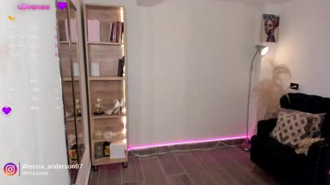 Snapshot of alessia_anderson07 chatting on November 22, 2025, 12:20 am Yy online show from November 22, 2025, 12:20 am