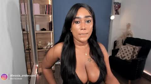 Snapshot of alessia_anderson07 chatting on November 25, 2025, 5:40 am Yy online show from November 25, 2025, 5:40 am