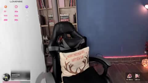 Snapshot of alessia_anderson07 chatting on December 21, 2025, 9:05 am Yy online show from December 21, 2025, 9:05 am