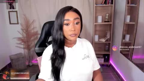 Snapshot of alessia_anderson07 chatting on February 9, 2026, 5:00 am Yy online show from February 9, 2026, 5:00 am