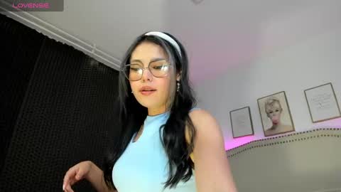 Snapshot of alessia_se chatting on December 17, 2024, 10:34 am Alessia cruz online show from December 17, 2024, 10:34 am