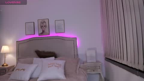 Snapshot of alessia_se chatting on February 18, 2025, 10:38 am Alessia cruz online show from February 18, 2025, 10:38 am