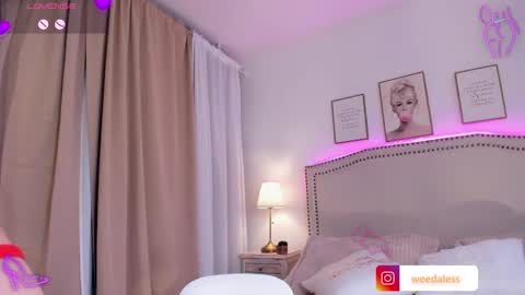Snapshot of alessia_se chatting on February 25, 2025, 1:39 pm Alessia cruz online show from February 25, 2025, 1:39 pm