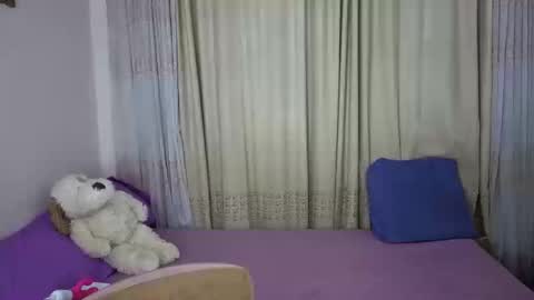 Snapshot of alessia_se chatting on September 19, 2025, 3:52 am Alessia cruz online show from September 19, 2025, 3:52 am