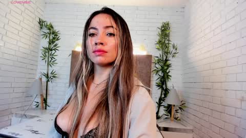 Alessia  Everyday From 0530 to 1430 Col Time online show from January 16, 2025, 11:37 am