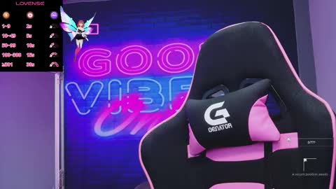 alessiacroft online show from October 6, 2025, 4:21 am