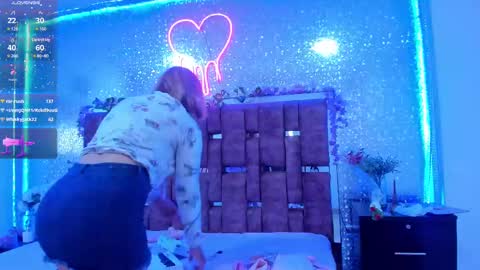 Snapshot of alessiadouce chatting on February 27, 2025, 2:53 am Alessia online show from February 27, 2025, 2:53 am