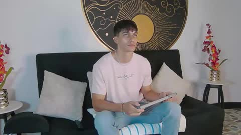 Alessio online show from November 13, 2025, 12:04 pm