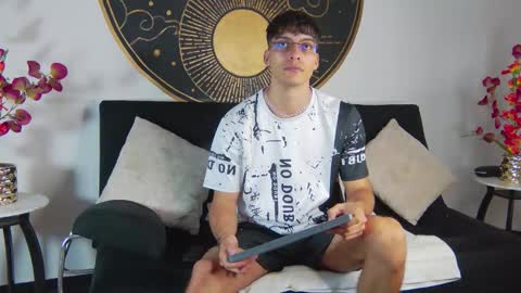 Alessio online show from January 12, 2026, 12:10 pm