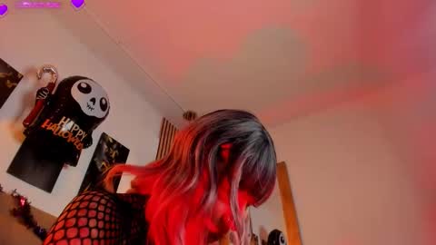 Aleszia online show from October 15, 2025, 8:42 pm