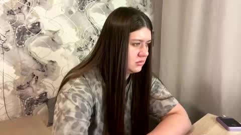 Aletta Oushen online show from February 4, 2025, 10:54 am