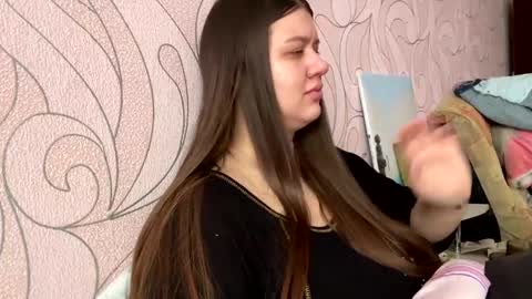 Aletta Oushen online show from February 9, 2025, 9:58 am