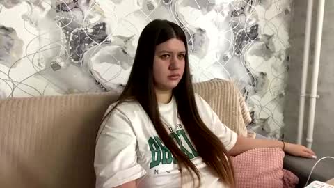 Aletta Oushen online show from February 13, 2025, 8:17 am